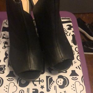 Bamboo wedges heel